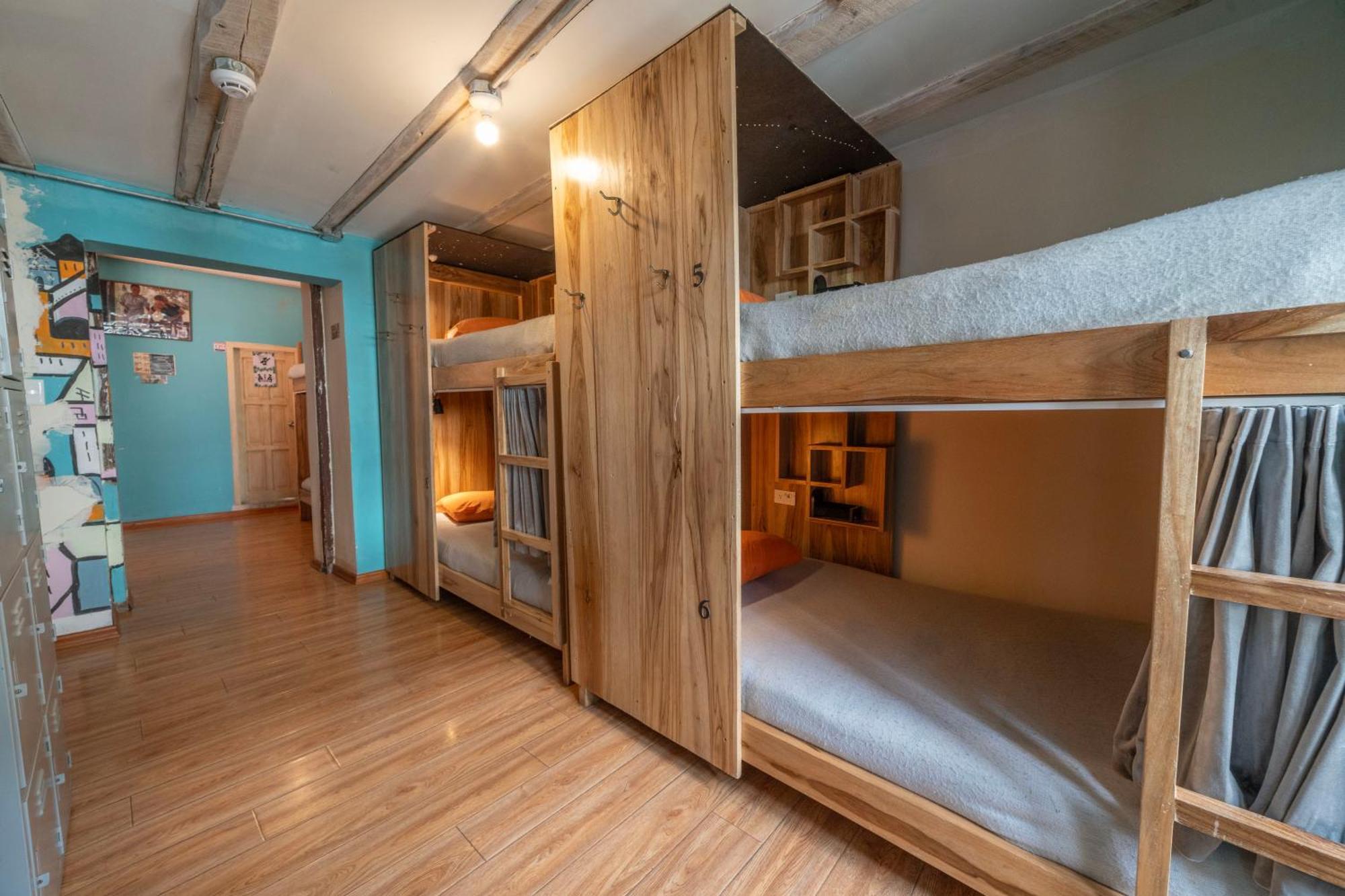 The Secret Garden Hostel Кито Екстериор снимка