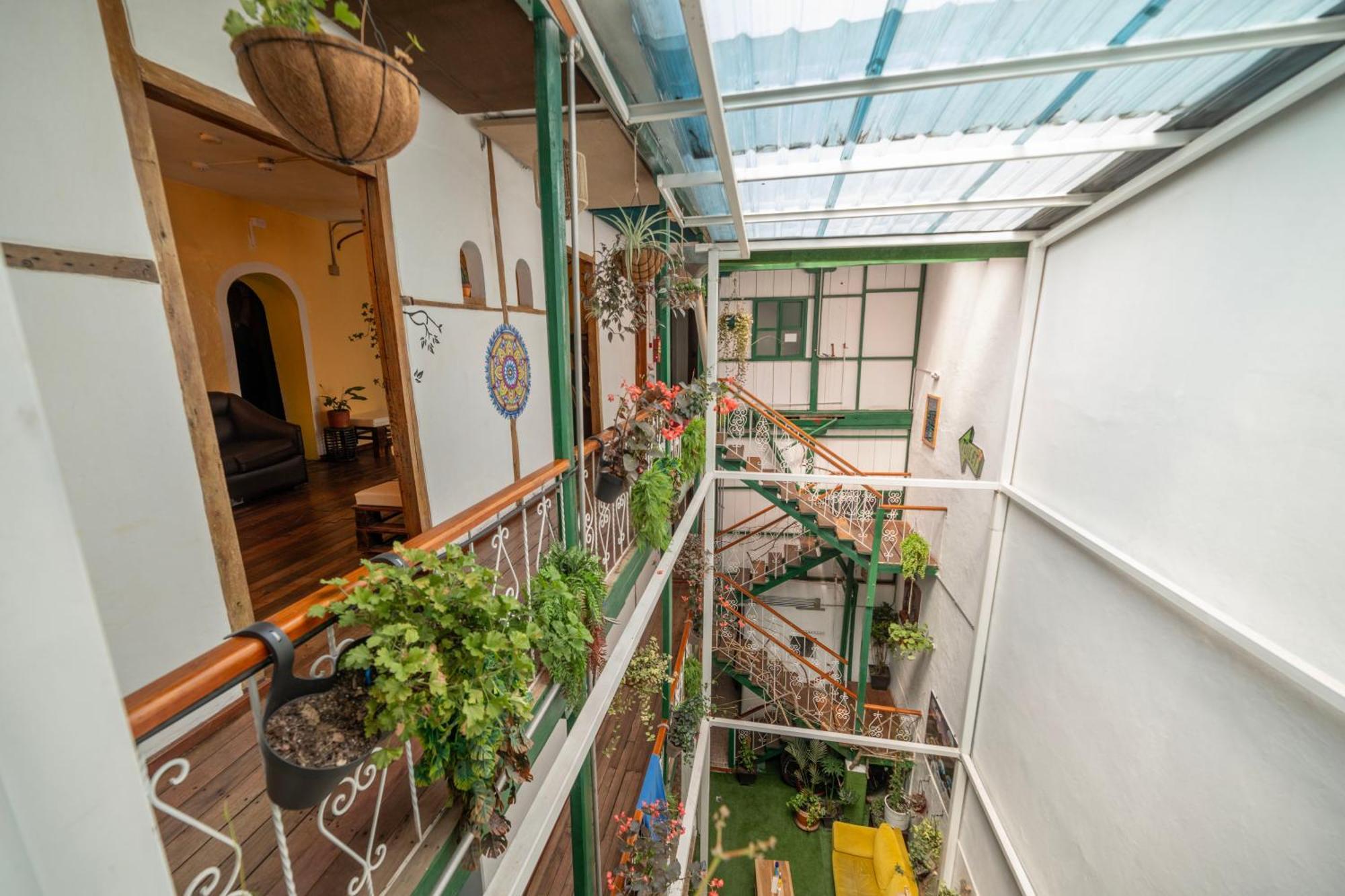 The Secret Garden Hostel Кито Екстериор снимка