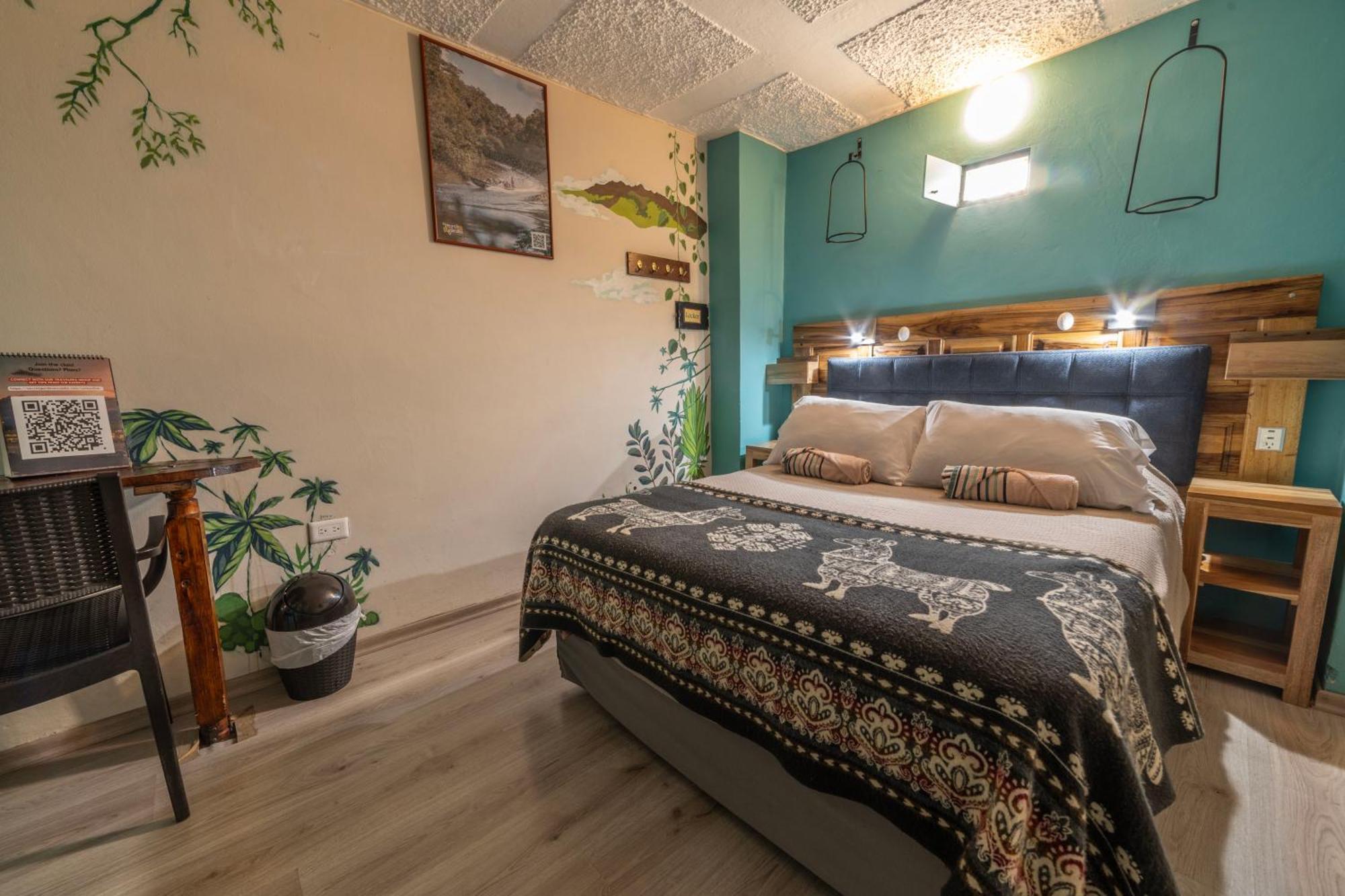 The Secret Garden Hostel Кито Екстериор снимка