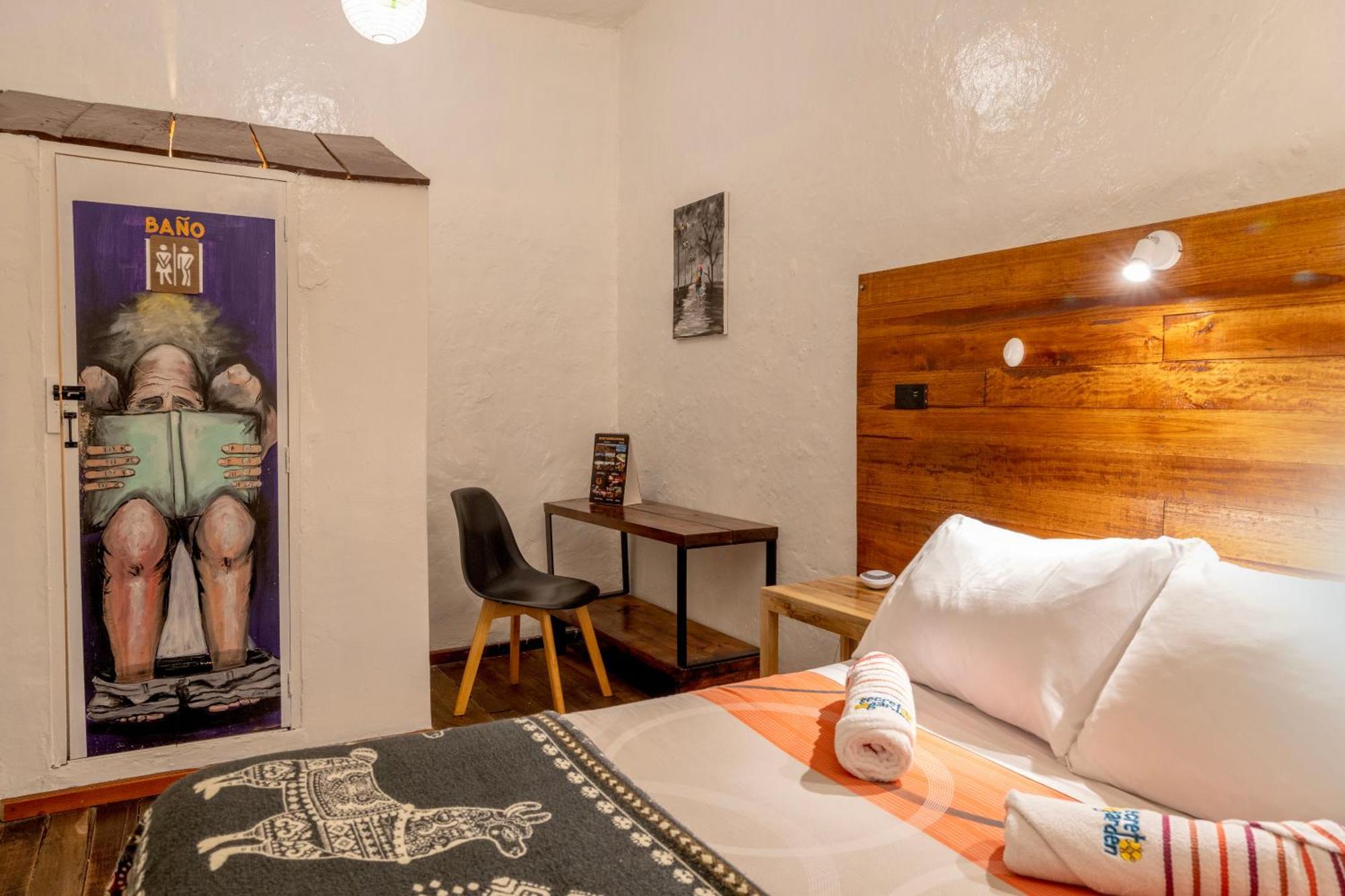 The Secret Garden Hostel Кито Екстериор снимка